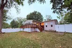 6910 Fern Pl, Annandale, VA 22003 - Photo 14