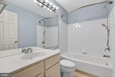1055 Lexus Way, Herndon, VA 20170 - Photo 8