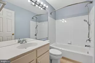 1055 Lexus Way, Herndon, VA 20170 - Photo 8