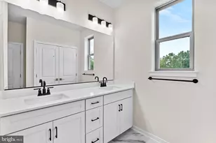 6235 Folly Ln, Alexandria, VA 22315 - Photo 10