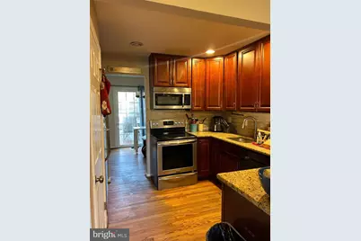 10030 Wood Sorrels Lane, Burke, VA 22015 - Photo 6