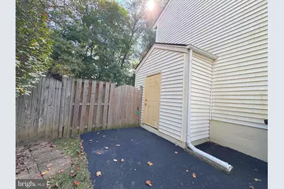 10030 Wood Sorrels Lane, Burke, VA 22015 - Photo 18