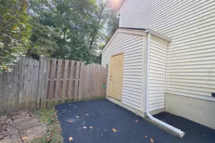 10030 Wood Sorrels Ln, Burke, VA 22015 - Photo 18