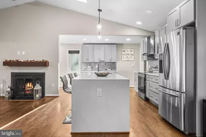 10402 Hollyoak Place, Fairfax, VA 22032 - Photo 18