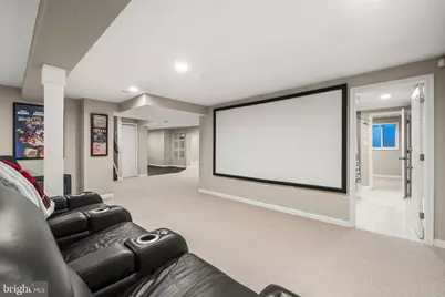 10402 Hollyoak Place, Fairfax, VA 22032 - Photo 38