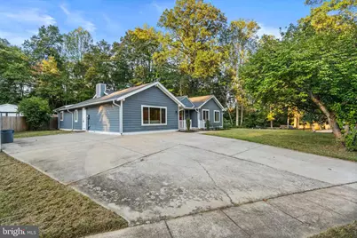 10402 Hollyoak Place, Fairfax, VA 22032 - Photo 4