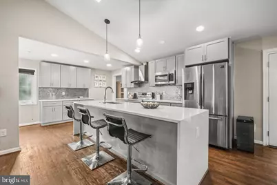 10402 Hollyoak Place, Fairfax, VA 22032 - Photo 14