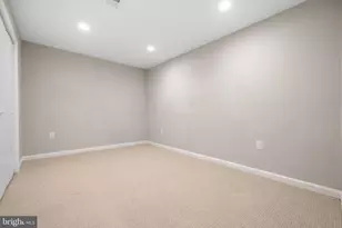 10402 Hollyoak Pl, Fairfax, VA 22032 - Photo 48