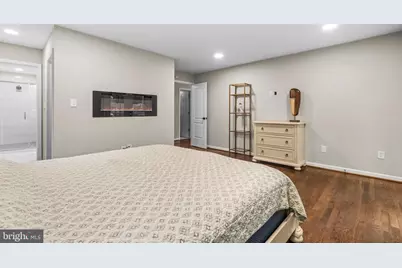 10402 Hollyoak Place, Fairfax, VA 22032 - Photo 24