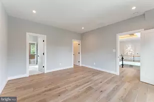 6908 Southridge Dr, McLean, VA 22101 - Photo 42