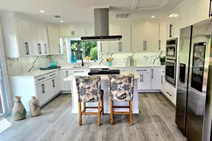 6065 Munson Hill Rd, Falls Church, VA 22044 - Photo 6