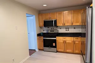 7905 Dassett Ct, Annandale, VA 22003 - Photo 8