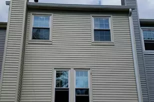 14427 Four Chimney Dr, Centreville, VA 20120 - Photo 2