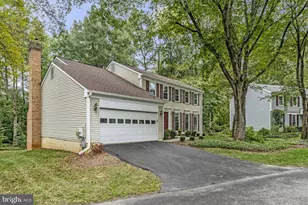 10848 Burr Oak Way, Burke, VA 22015 - Photo 4