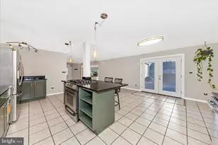 2112 Pimmit Dr, Falls Church, VA 22043 - Photo 12
