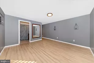 2112 Pimmit Dr, Falls Church, VA 22043 - Photo 22