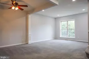 6324 Locust Tree Ln, Alexandria, VA 22312 - Photo 8