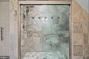 536 Springvale Rd, Great Falls, VA 22066 - Photo 76