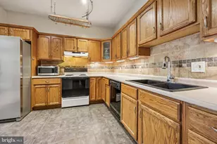 2118 Green Watch Way, Reston, VA 20191 - Photo 10