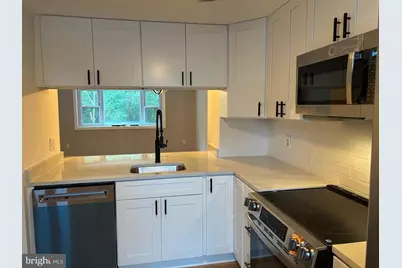 8317 Brookvale Court, Springfield, VA 22153 - Photo 6