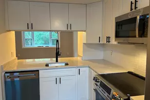 8317 Brookvale Ct, Springfield, VA 22153 - Photo 6