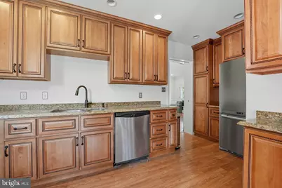 6812 Chestnut Avenue, Falls Church, VA 22042 - Photo 10