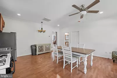 6812 Chestnut Avenue, Falls Church, VA 22042 - Photo 16