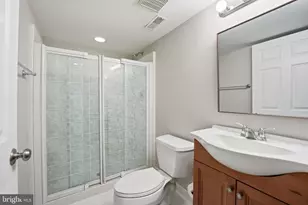 3152 Eakin Park Ct, Fairfax, VA 22031 - Photo 46