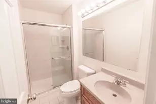 12103 Green Ledge Ct, Fairfax, VA 22033 - Photo 10