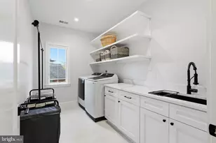 7000 Hector Rd, McLean, VA 22101 - Photo 36