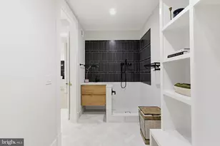 7000 Hector Rd, McLean, VA 22101 - Photo 46