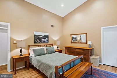 9706 Beach Mill Road, Great Falls, VA 22066 - Photo 20