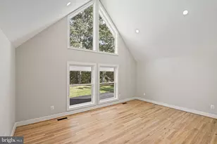 10900 Hunter Station Rd, Vienna, VA 22181 - Photo 24