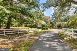 5527 Wharton Ln, Centreville, VA 20120 - Photo 40