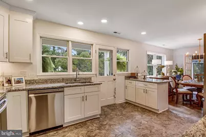 5527 Wharton Lane, Centreville, VA 20120 - Photo 6