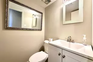 2529 W Meredith Dr, Vienna, VA 22181 - Photo 22