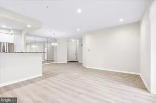 7708 Haynes Point Way, Alexandria, VA 22315 - Photo 8