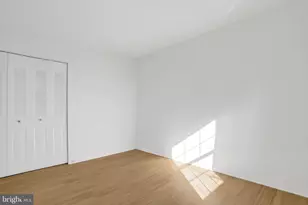 9911 Whitewater Dr, Burke, VA 22015 - Photo 30