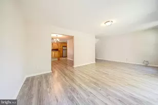 8322 Highcliffe Ct, Annandale, VA 22003 - Photo 8