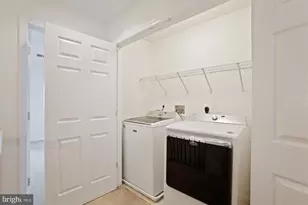 3335 Beechcliff Dr, Alexandria, VA 22306 - Photo 50