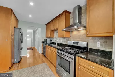 7930 Peyton Forest Trail, Annandale, VA 22003 - Photo 8