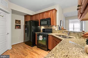 8970 Fascination Ct, Lorton, VA 22079 - Photo 26