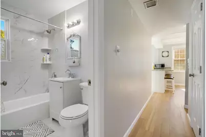 6908 Barrett, Falls Church, VA 22042 - Photo 28