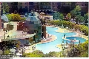 8370 Greensboro Dr, McLean, VA 22102 - Photo 4