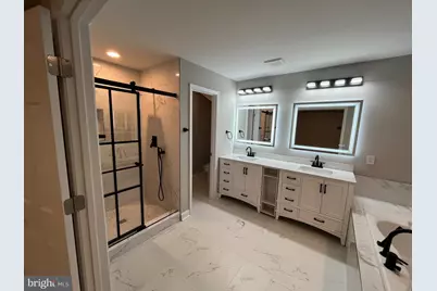 13975 Tanners House Way, Centreville, VA 20121 - Photo 16