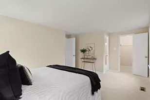 12133 Queens Brigade Dr, Fairfax, VA 22030 - Photo 26