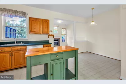 4627 Deerwatch Drive, Chantilly, VA 20151 - Photo 12