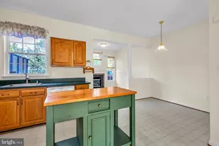 4627 Deerwatch Dr, Chantilly, VA 20151 - Photo 12