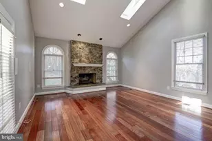 2082 Hunters Crest Way, Vienna, VA 22181 - Photo 8