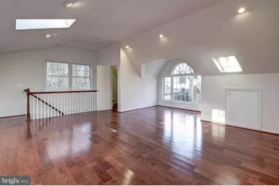 2082 Hunters Crest Way, Vienna, VA 22181 - Photo 22